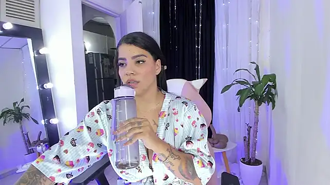 emmarusellx (F young) - ride dildo  🌻