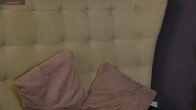YasminBlonde webcam