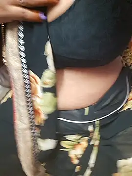 tamil_ammani (F milf) - Boobs show😜😜😝🥰🔥🔥🔥