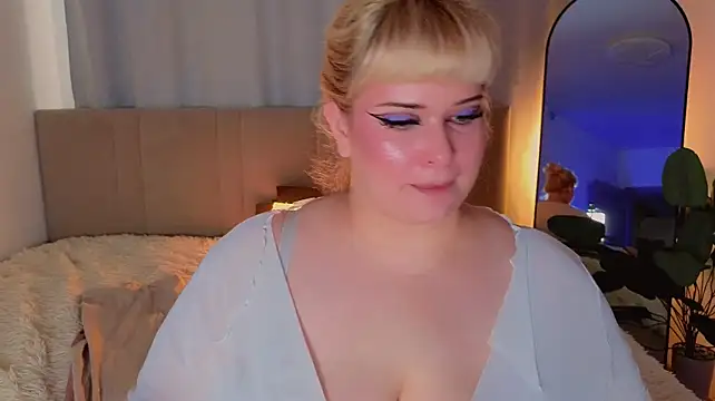EllsaJean_ webcam