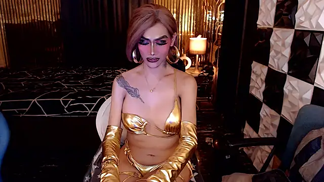 MonstrousCockDiva webcam