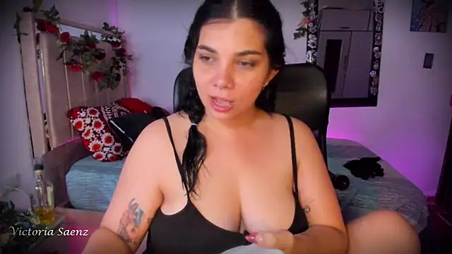 victoriaasaenz_ webcam