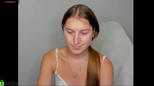 Xenia_paradise live cam on StripChat