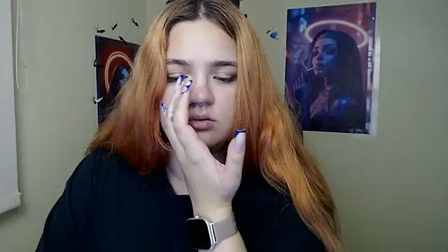 RinaRiii live cam on StripChat