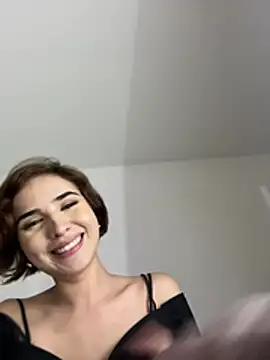 LadyScarlett_
