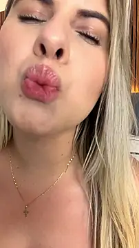 emiilyadams_ (F young) - NAKED!!!
