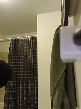 AlphaPremiere live sex cam