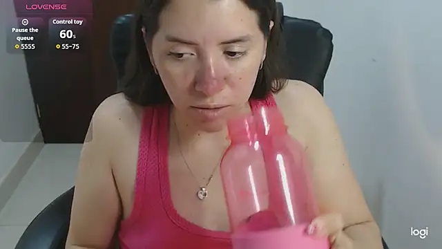 spicey_latina webcam