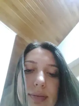 bella_karoline (F young) - spread my legs and show my pussy