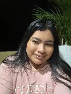 LunaaRosse webcam
