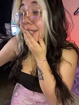 Paulette_Blanche webcam