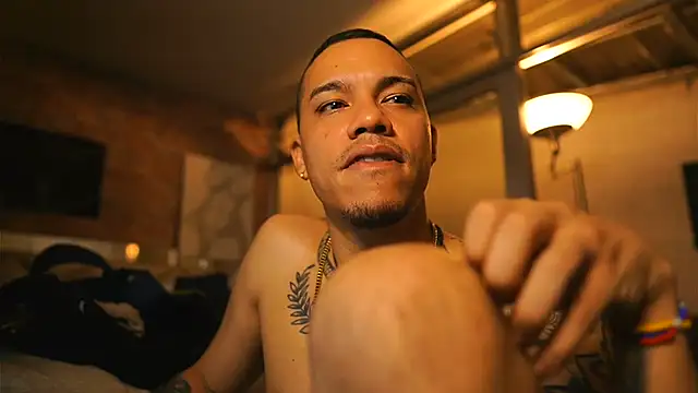 AlphaMasterXxx webcam