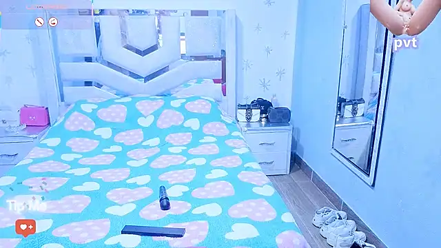 BONNYFETISHSEX live cam on StripChat