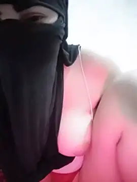 Queen_Marwa_AR webcam