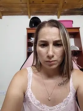 Lipzzy_sun20 webcam