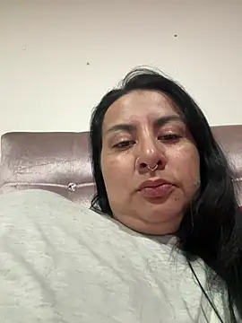 Abril_Luv webcam