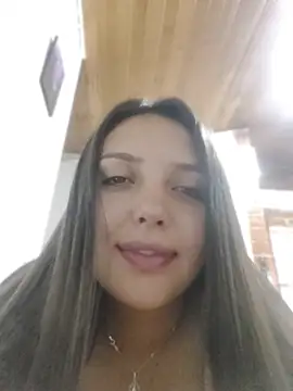 Bella_Karoline
