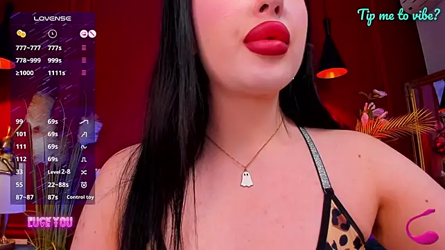 Mayzzie momentopname van live room op Stripchat