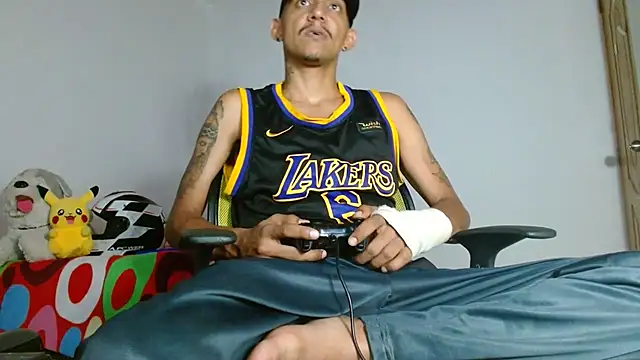 skinny23cm webcam