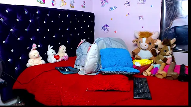 ShantalsSecret webcam