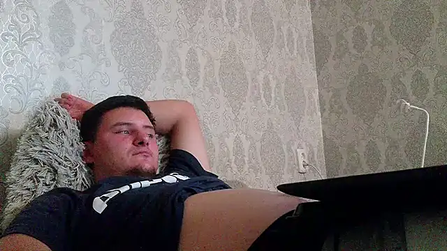 miki_lav1 webcam