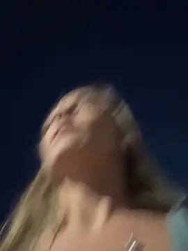 lunagirl13 webcam