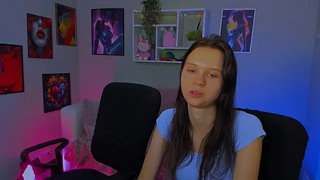 caroline_honeyy webcam