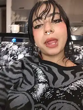 Sarah_Lark- webcam