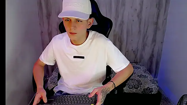Hot_athletes_ live cam on StripChat