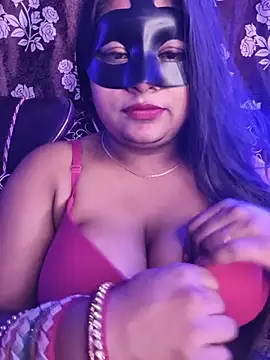 Miss--Naina live cam on StripChat