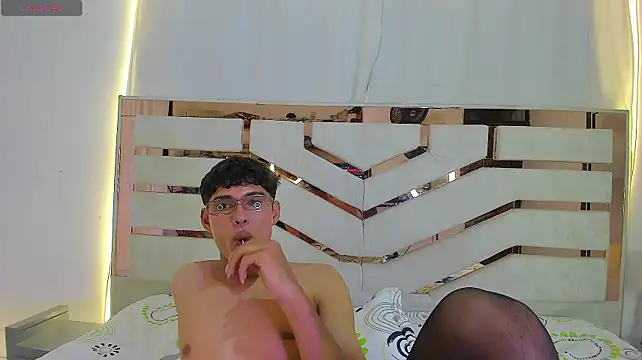 ADRIAN_LUUST