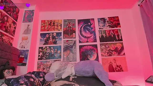 MissCurvyTop webcam