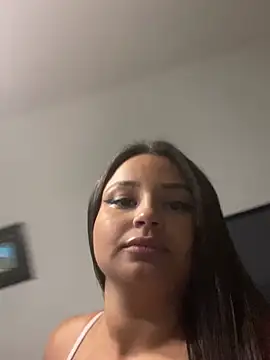julia_moreira