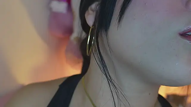 mia_roux1 webcam