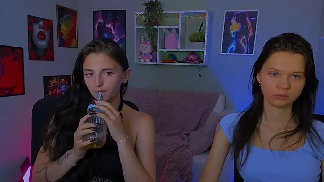 caroline_honeyy webcam