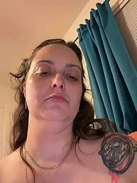 AllieCatWhore webcam