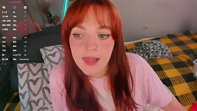 Alice_CutePerv webcam