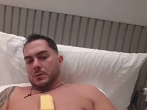 alphagifted20 (M young) - #brazilian #brunettes #cam2cam #cumshot #dirty-talk #ejaculation #flashing #fuck-machine #handjob #jerk-off-instruction #masturbation #middle-priced-privates #muscular #new #penis-ring #portuguese-speaking #precum #sexting #small-audience #straight #white #young