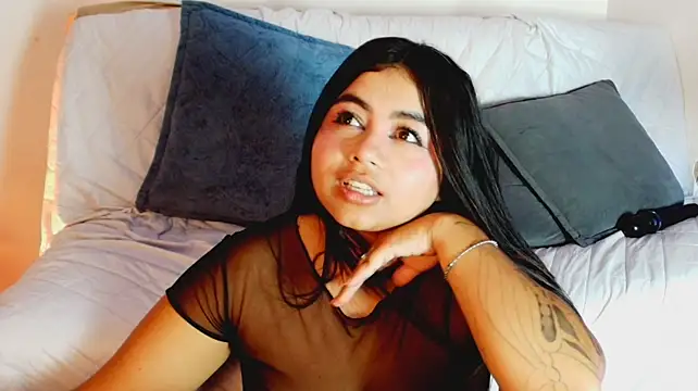 jade_brunnette webcam