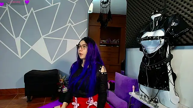 karlamoon23 webcam