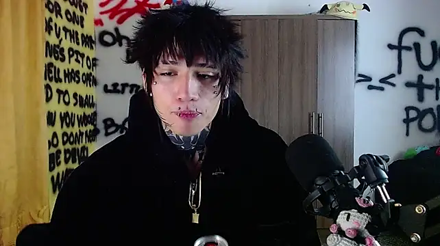 Ryoko_vishnu live sex cam