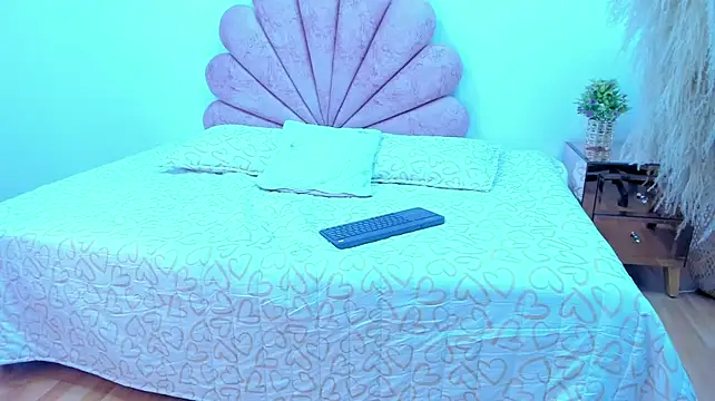 MelodyPrice webcam