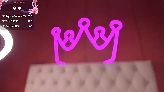 AmoreLune webcam