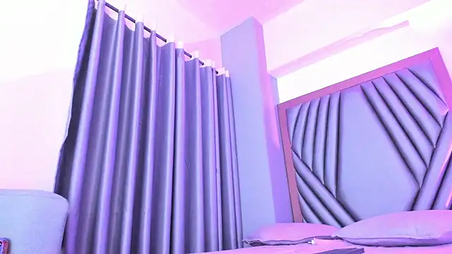 Lana_fox01 live sex cam