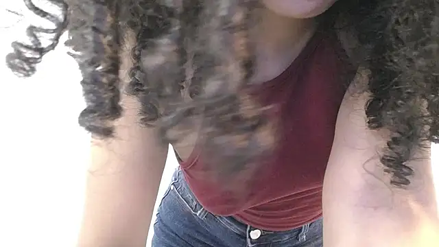 Little18Doll webcam