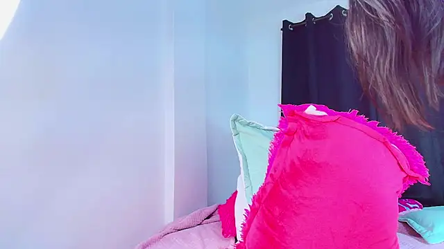 AlyaThompson webcam