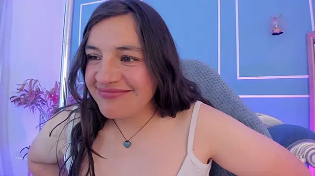 TaraTaylorr live cam on StripChat