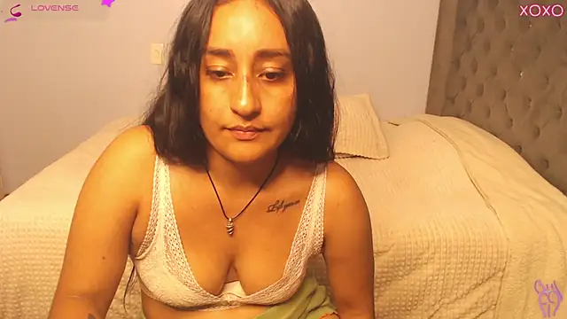 Lunha88 live cam on StripChat