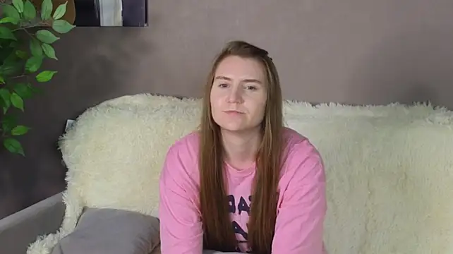 MikkiStipp live cam on StripChat