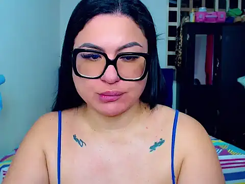 curvy_mature webcam